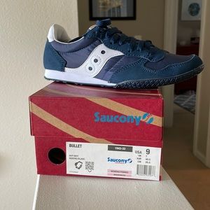 New in box Saucony Bullet